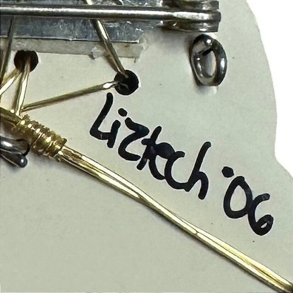 Liztech Brooch Women Small Purple Excellent Celtic‎ Trinity Knot Beaded Signed